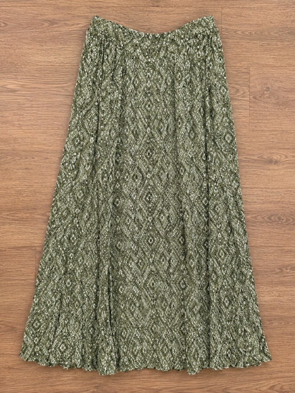 Torrid Boho Maxi Skirt | Olive Green Geometric Print | Size Large - Picture 2 of 3